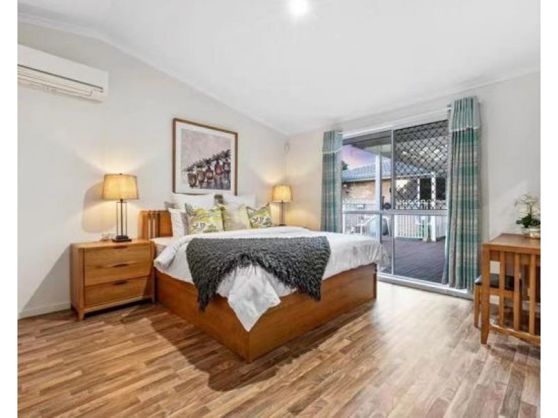 136 Warrigal Road, Runcorn QLD 4113