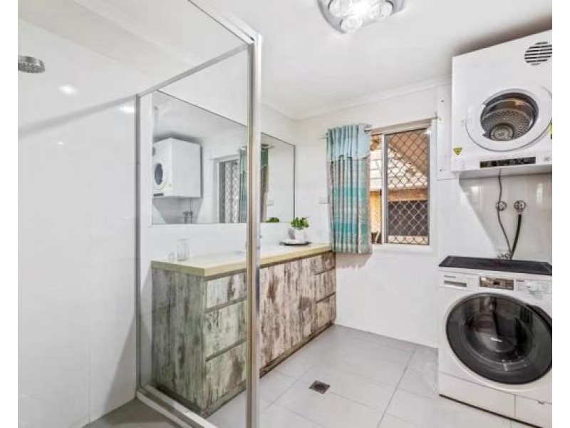 136 Warrigal Road, Runcorn QLD 4113