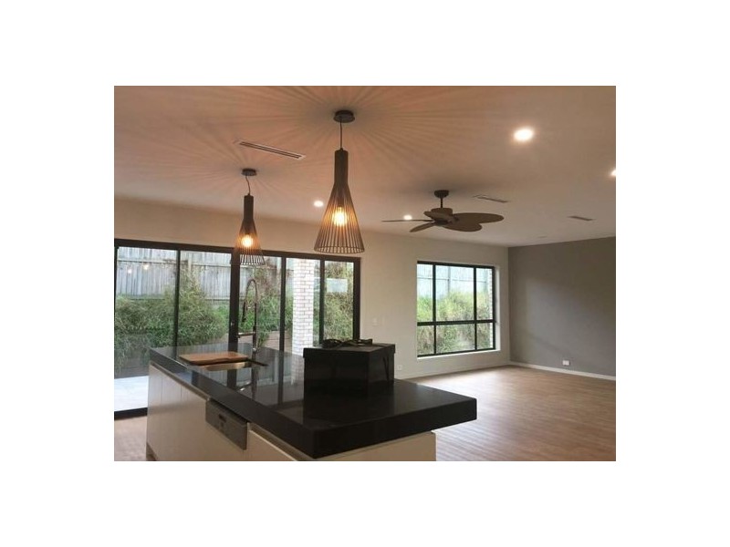 28 MARCUS DRIVE, Regents Park QLD 4118