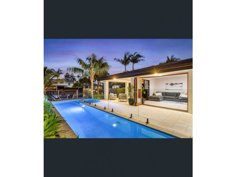 10 BURNLEY STREET, Newmarket QLD 4051