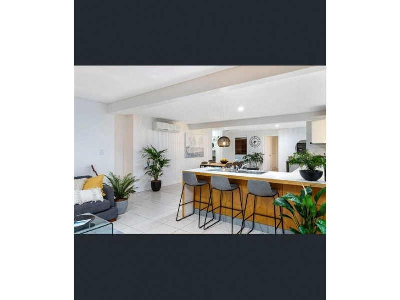 10 BURNLEY STREET, Newmarket QLD 4051