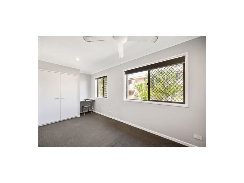 4/22 Mitre Street, St Lucia QLD 4067