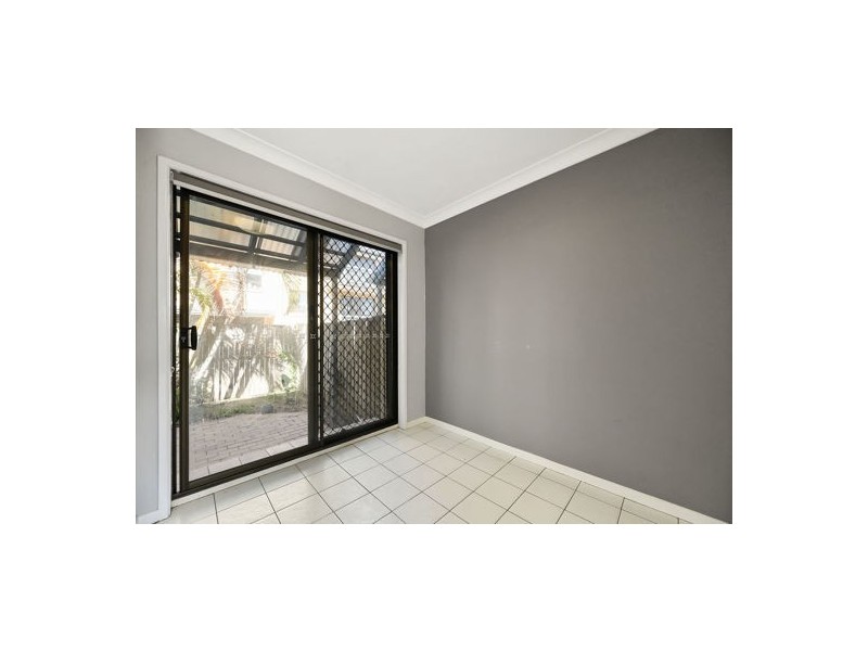 4/22 Mitre Street, St Lucia QLD 4067