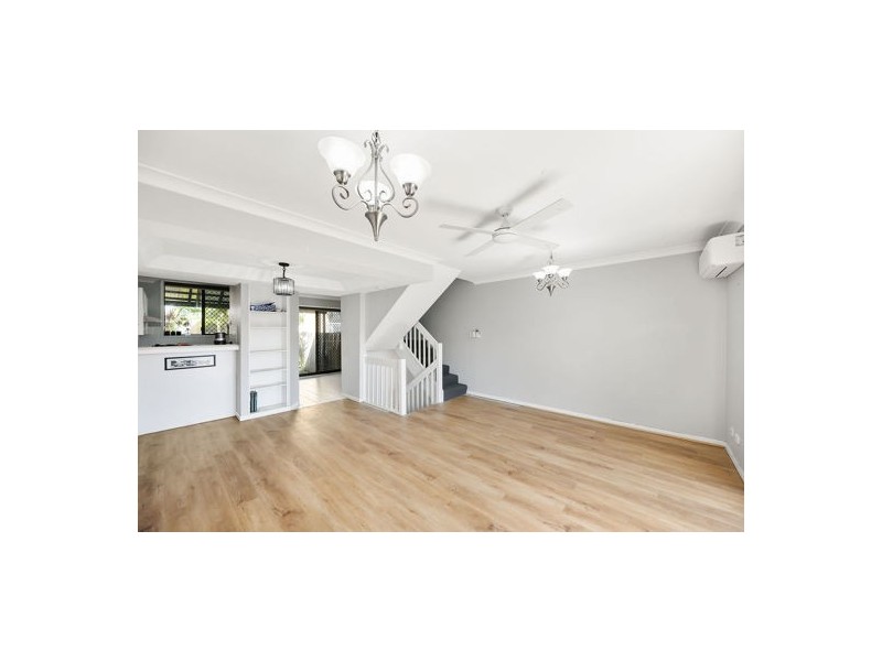 4/22 Mitre Street, St Lucia QLD 4067