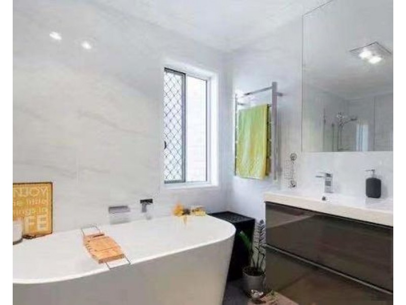 27 Grandview Place, Carindale QLD 4152