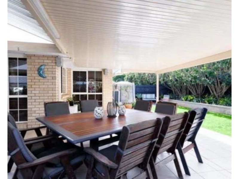 27 Grandview Place, Carindale QLD 4152