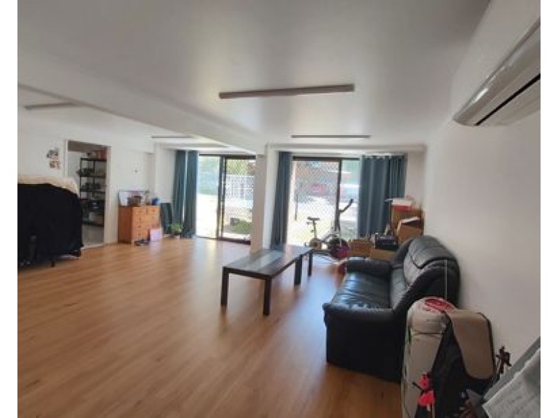 17 Larwood St, Upper Mount Gravatt QLD 4122