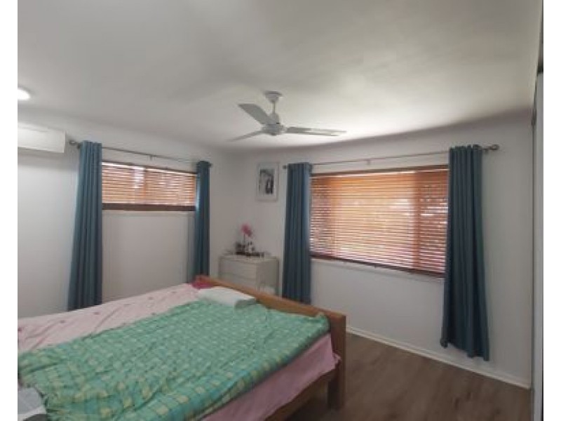 17 Larwood St, Upper Mount Gravatt QLD 4122