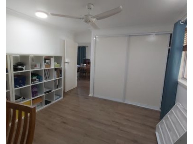 17 Larwood St, Upper Mount Gravatt QLD 4122