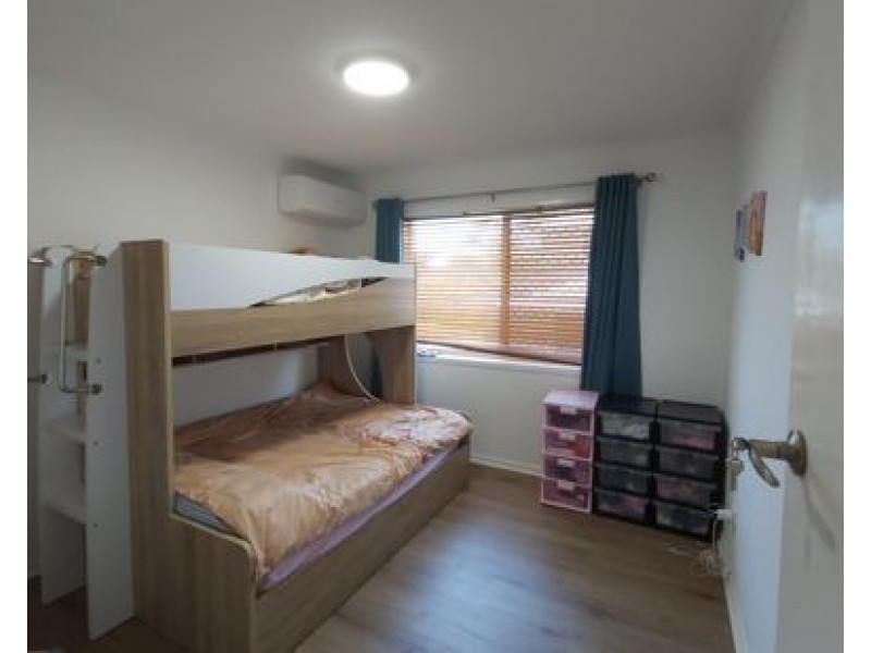 17 Larwood St, Upper Mount Gravatt QLD 4122