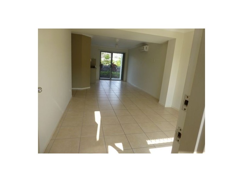 39/30 Carmarthen Circuit, Pacific Pines QLD 4211
