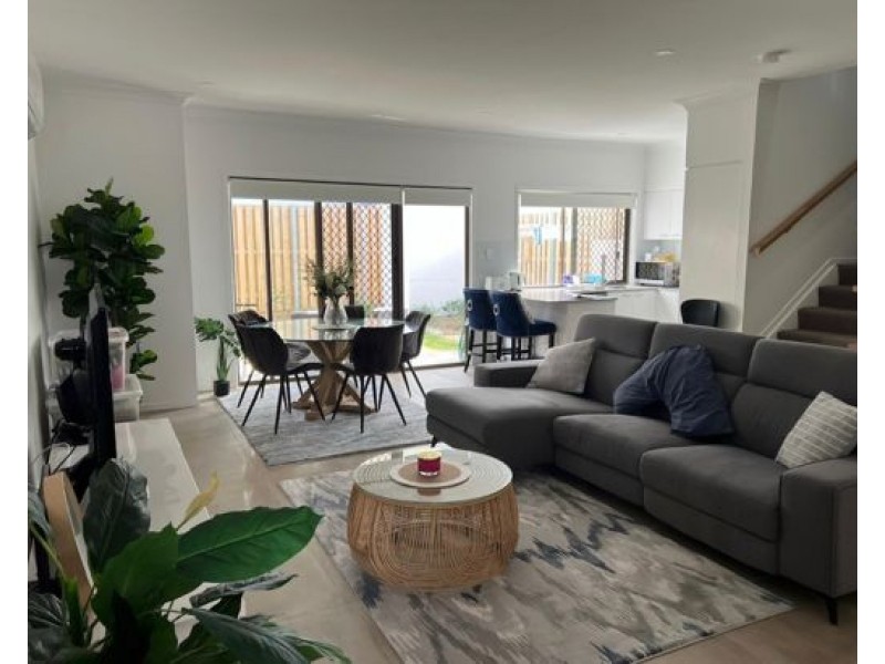 73 77 Avondale Crescent, Parkinson QLD 4115