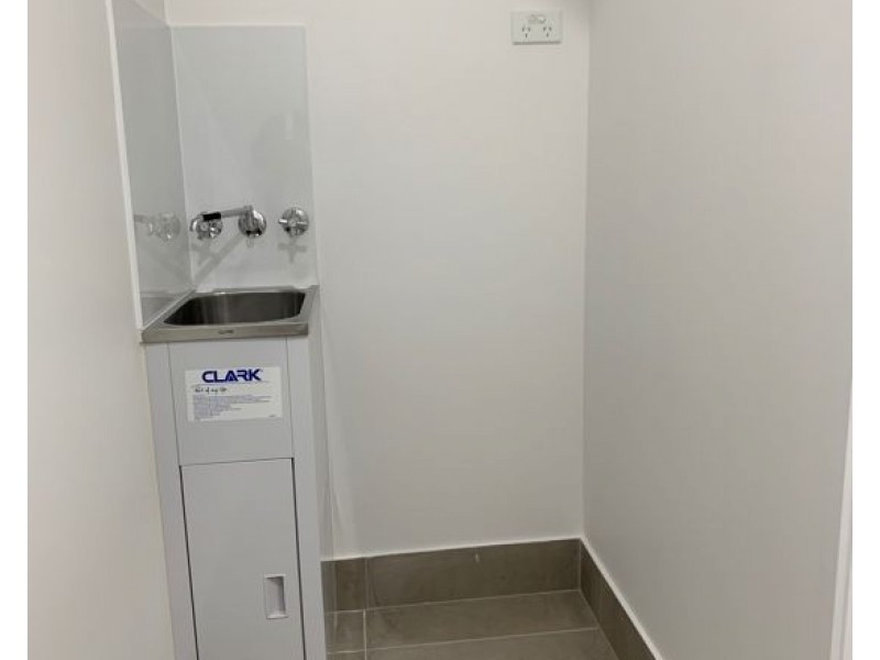 73 77 Avondale Crescent, Parkinson QLD 4115