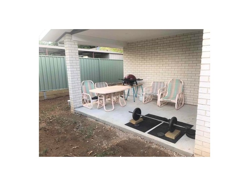 8 Macadam St, Page ACT 2614