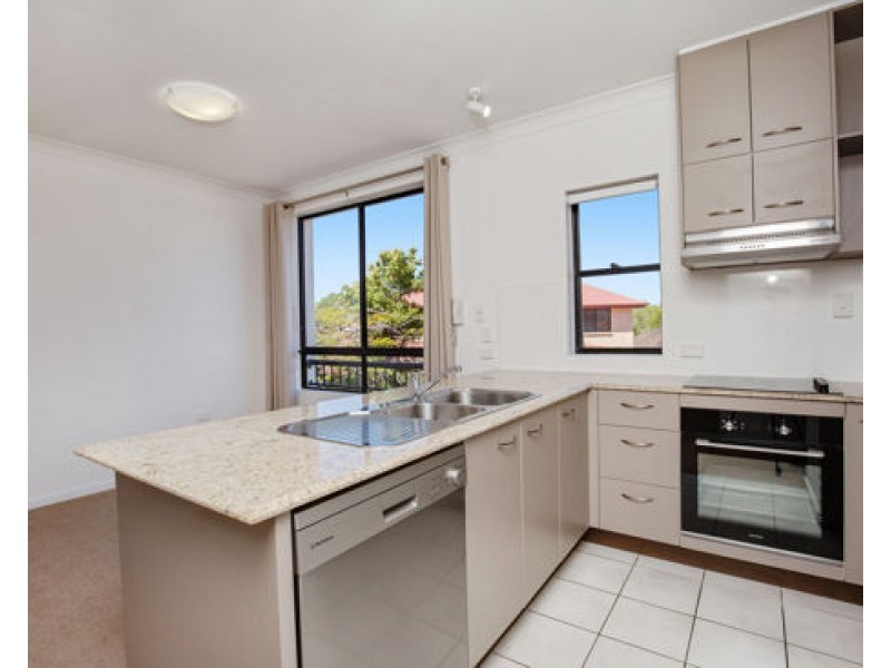 35/2 Geraldton Drive, Varsity Lakes QLD 4227