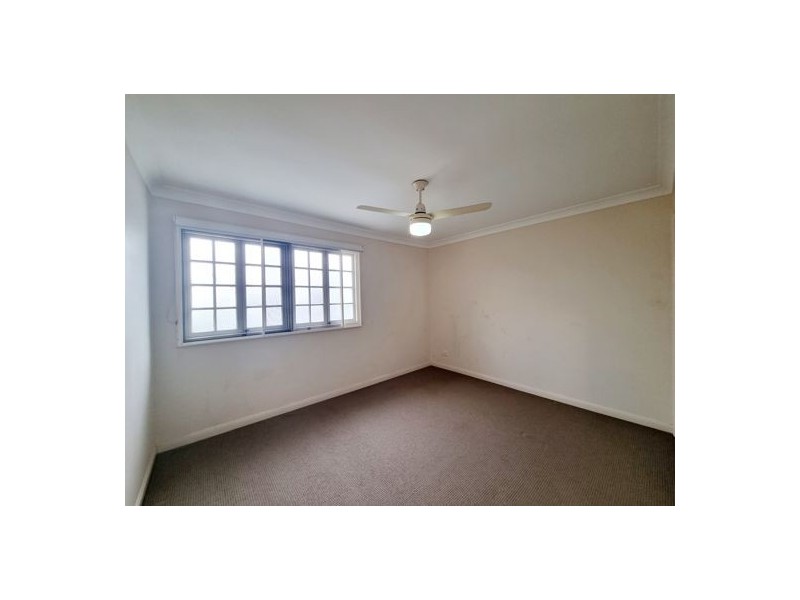 1 / 202 Fryar Road, Eagleby QLD 4207