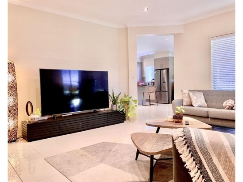 14 Backhousia Ct, North Lakes QLD 4509