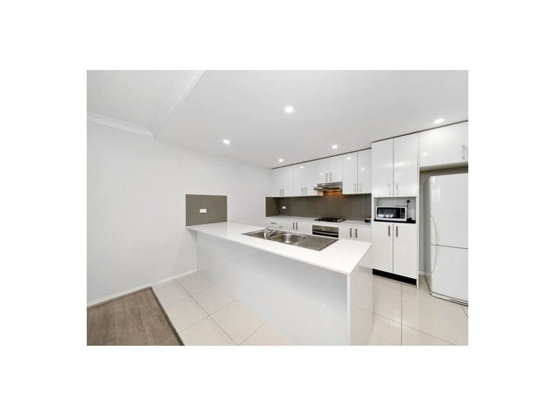 B201/10 Cornelia Road, Toongabbie NSW 2146