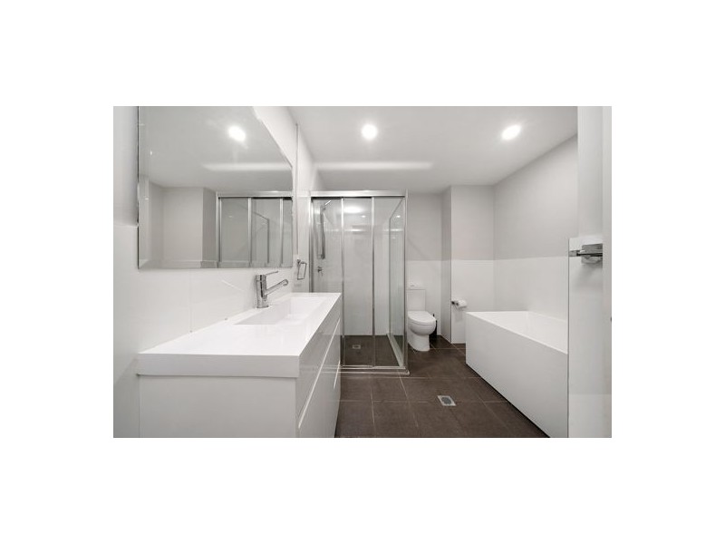 B201/10 Cornelia Road, Toongabbie NSW 2146