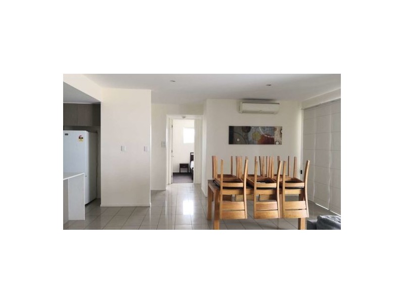 14 104-106 central lane, Gladstone QLD 4680