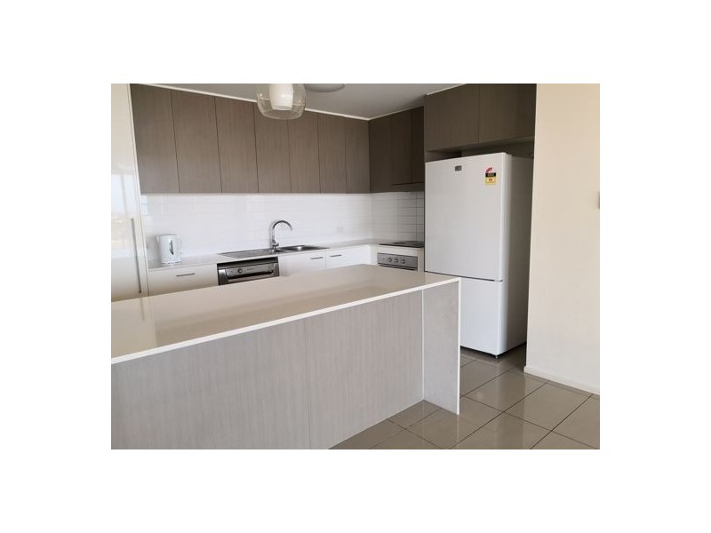 14 104-106 central lane, Gladstone QLD 4680