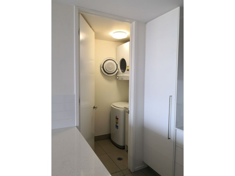 14 104-106 central lane, Gladstone QLD 4680