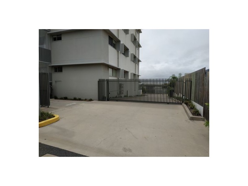 14 104-106 central lane, Gladstone QLD 4680