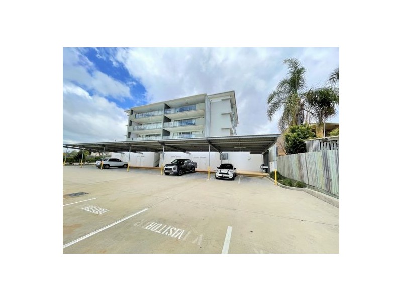 14 104-106 central lane, Gladstone QLD 4680