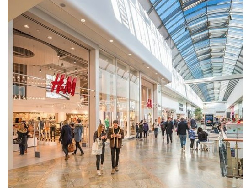 101 Address available upon request, Indooroopilly QLD 4068