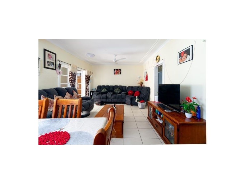 143 Hamilton Rd, Moorooka QLD 4105