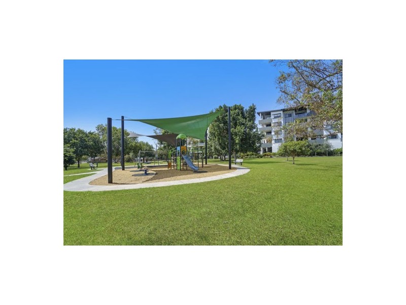 4/31 bombery Street, Cannon Hill QLD 4170