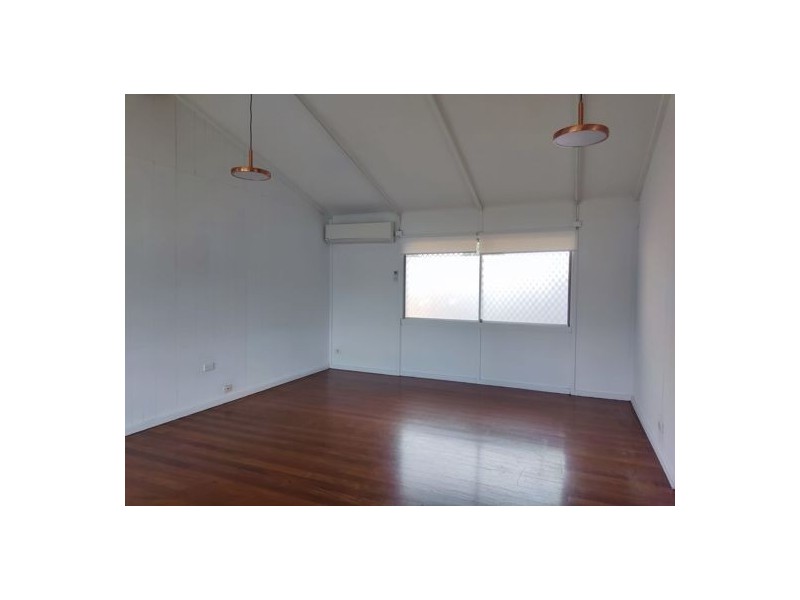 66 Mains Rd, Sunnybank QLD 4109