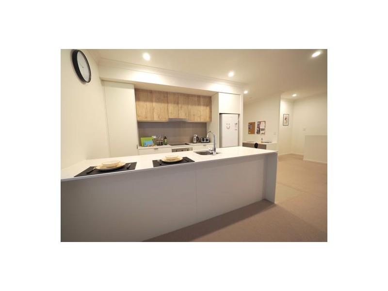 27/3031 The Boulevard, Carrara QLD 4211