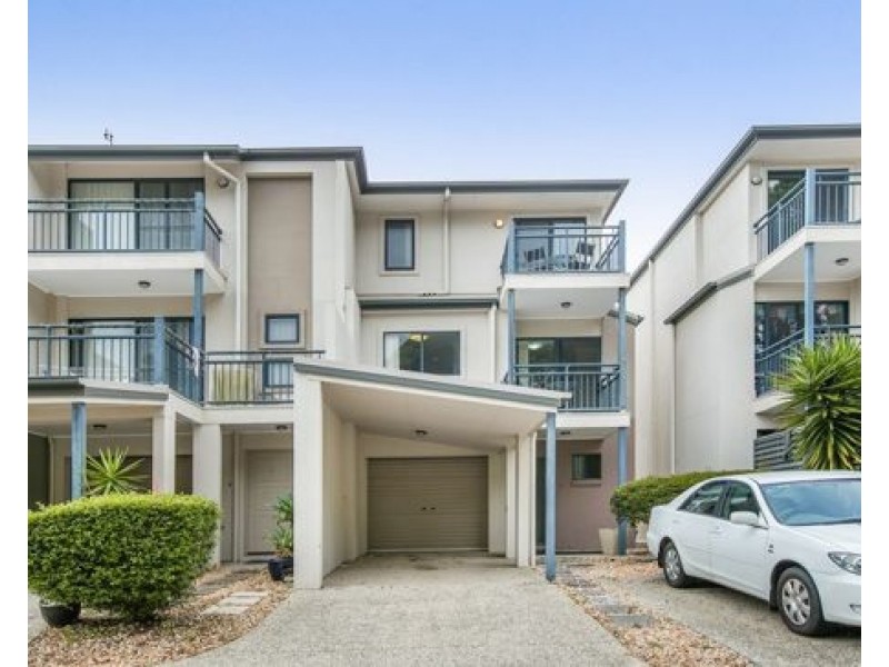 5/18 Geraldton Drive, Varsity Lakes QLD 4227