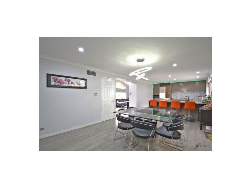 11 Bazille Place, Forest Lake QLD 4078