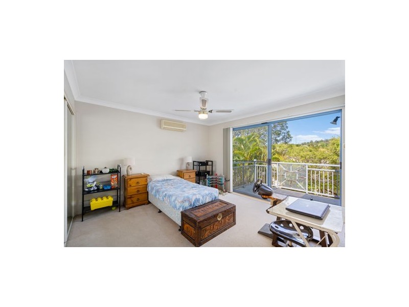 2/2 Studio Drive, Pacific Pines QLD 4211