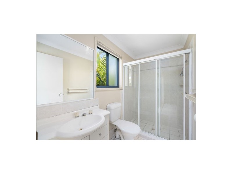 2/2 Studio Drive, Pacific Pines QLD 4211
