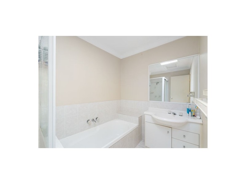 2/2 Studio Drive, Pacific Pines QLD 4211