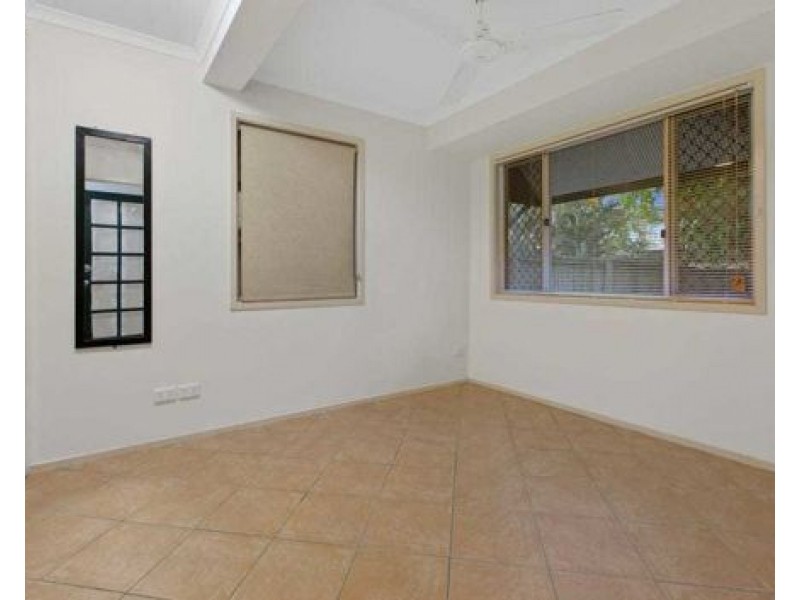 23 Landsdowne Street, Coorparoo QLD 4151