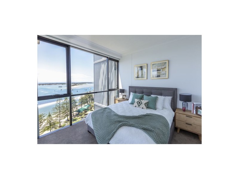 372 Marine Parade, Labrador QLD 4215