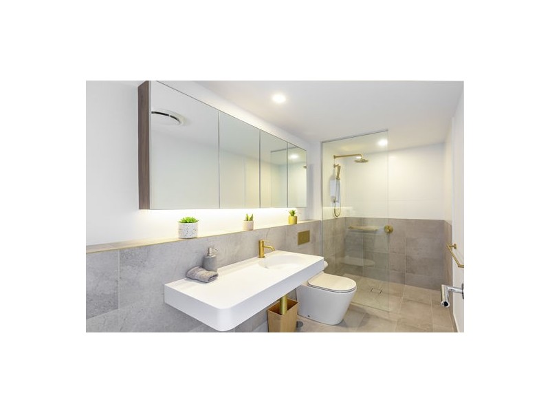 372 Marine Parade, Labrador QLD 4215