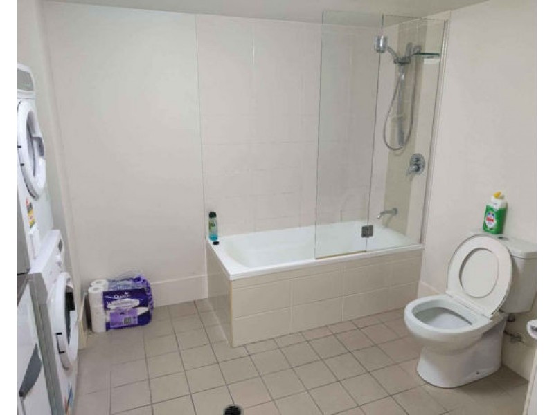 3110/111 Lindfield road, Helensvale QLD 4212