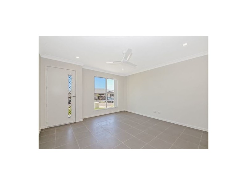 42 Harvard Street, Pimpama QLD 4209