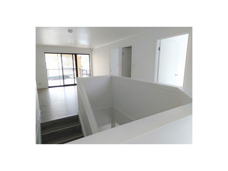 34 Bermuda St, Broadbeach Waters QLD 4218