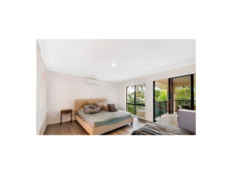 34 Bermuda St, Broadbeach Waters QLD 4218