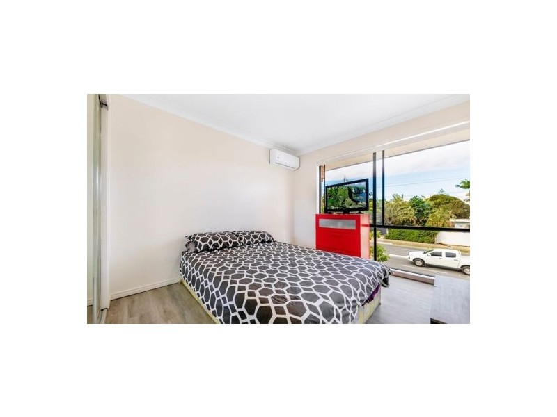 34 Bermuda St, Broadbeach Waters QLD 4218