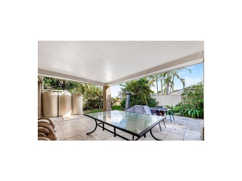 34 Bermuda St, Broadbeach Waters QLD 4218
