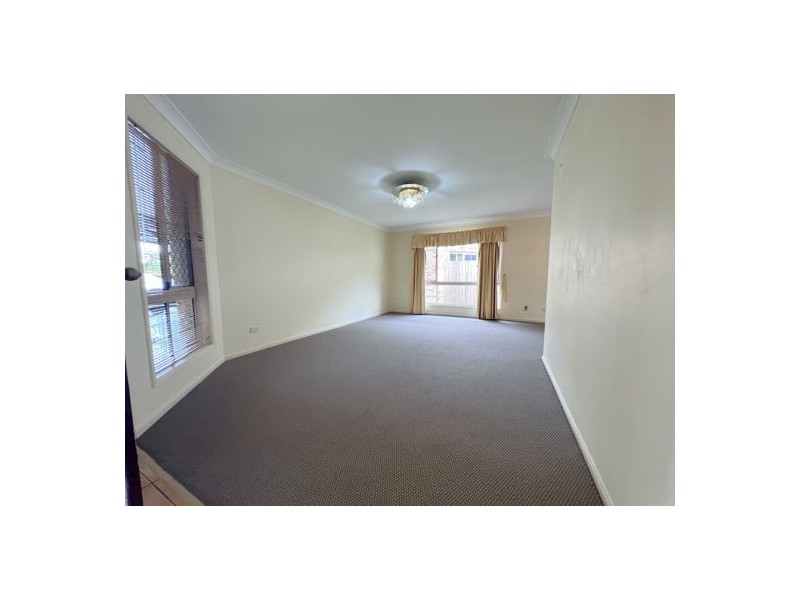 26 Collina Cres, Forest Lake QLD 4078
