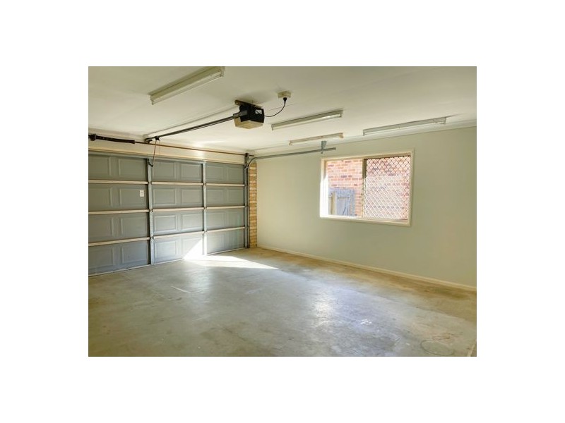 26 Collina Cres, Forest Lake QLD 4078