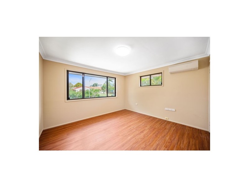 5 whitecastle street, Carindale QLD 4152